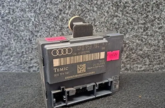 Audi A6 S6 C6 4F Door control unit/module 4F0910795