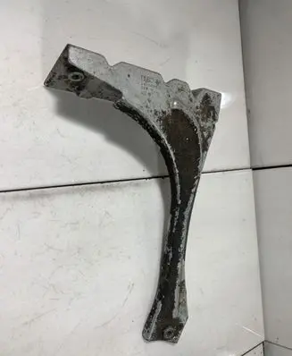 Audi A6 Allroad C5 Fender mounting bracket 4Z7821136