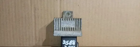 Renault Laguna II Glow plug pre-heat relay 7700115078 BED712