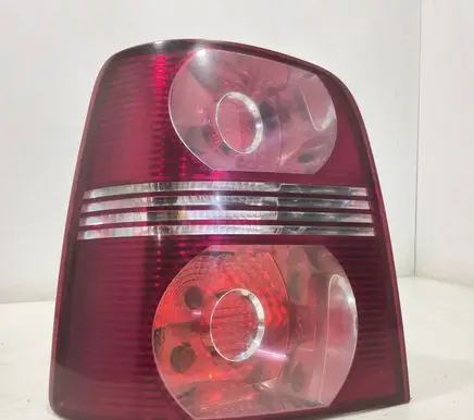 Volkswagen Touran I Rear/tail lights 1T0945257