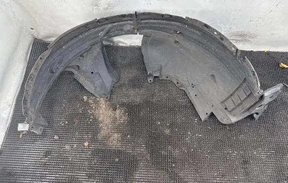 Nissan X-Trail T32 Front wheel arch liner splash guards 638424CB0A