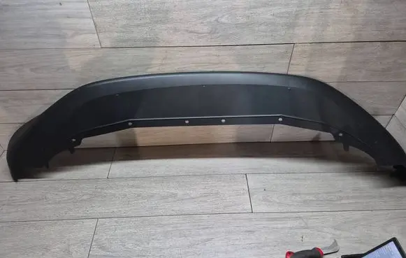 Porsche Macan (95C) Front bumper lip 95C807061