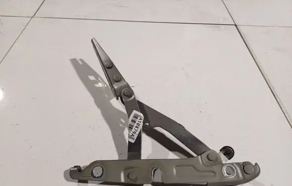 Audi A6 S6 C6 4F Tailgate/trunk/boot hinge
