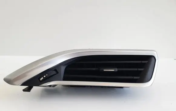 Peugeot 208 Dashboard side air vent grill/cover trim 9673131677