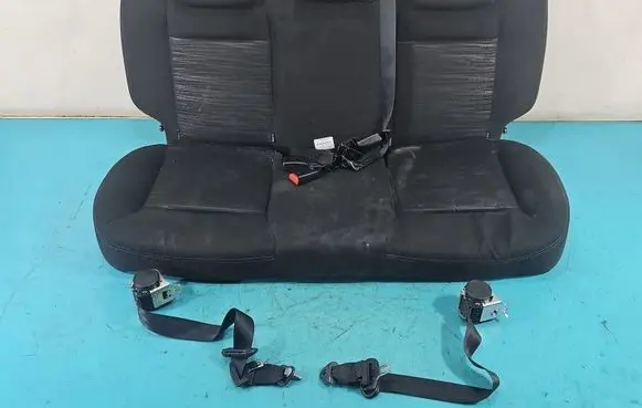 Peugeot 208 I Second row seats IMPRK1551461