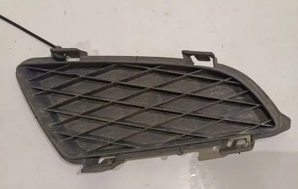 Mazda 6 Front bumper lower grill 6J6A50C11