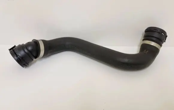 BMW 1 E82 E88 Engine coolant pipe/hose 7797258 17127797258 1712779725804