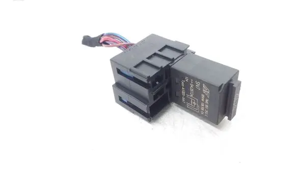 Volkswagen Touareg I Other relay 7M0951253C