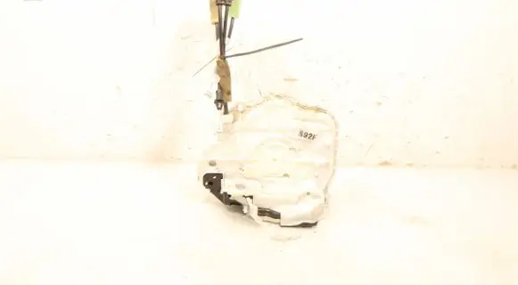Mazda 3 Rear door lock