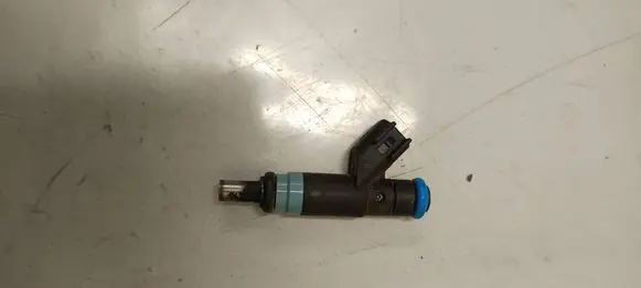 Dodge Durango Fuel injector 05038337AB