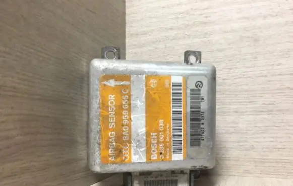 Audi A4 S4 B5 8D Airbag control unit/module 8A0959655C