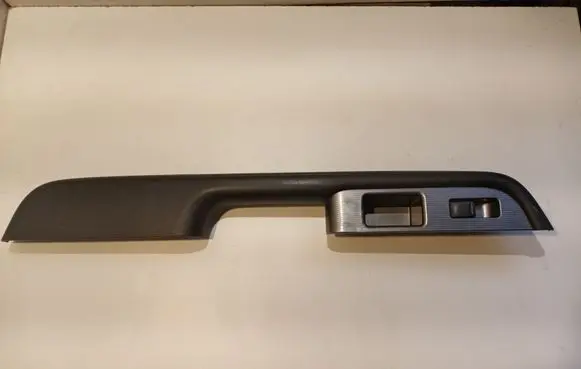 Nissan X-Trail T30 Electric window control switch 809488H700