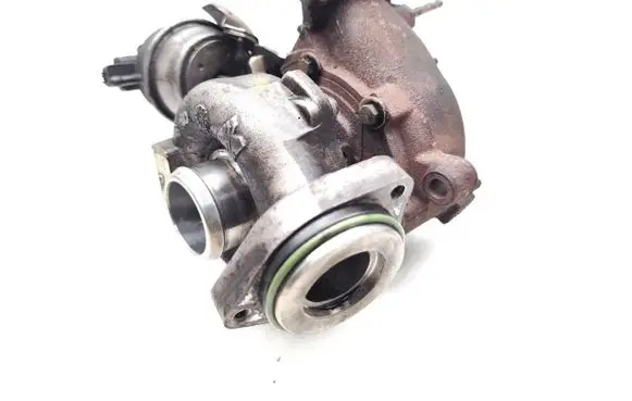 Audi A5 8T 8F Turbo 03L145701E