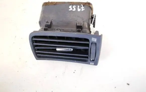 Toyota Avensis T250 Dash center air vent grill