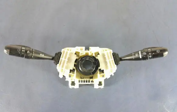 Mitsubishi Colt CZ3 Other switches/knobs/shifts mr986424