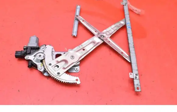 Mitsubishi Outlander Front door window regulator with motor 5713A085