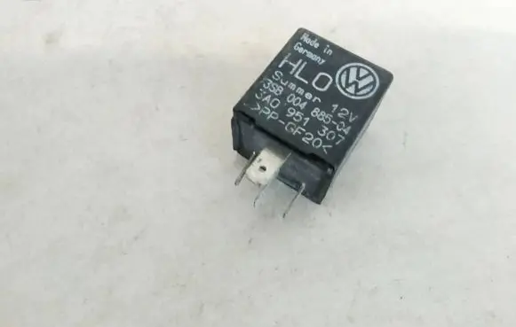 Volkswagen PASSAT B4 Other relay 3SB00488504 3SB004885-04