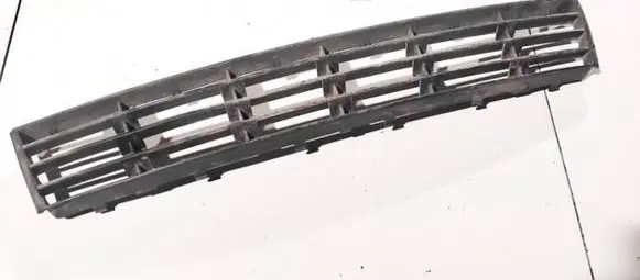 Audi A4 S4 B5 8D Front bumper lower grill 8d0807683aa