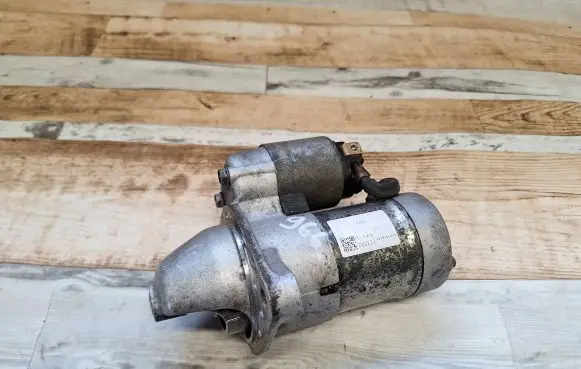 Opel Zafira B Starter motor
