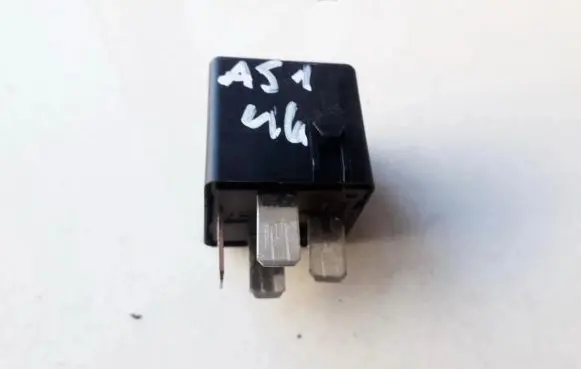 Mercedes-Benz CLC CL203 Other relay A0025421319