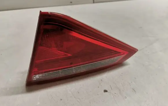 Audi A5 8T 8F Tailgate rear/tail lights 8T0945094