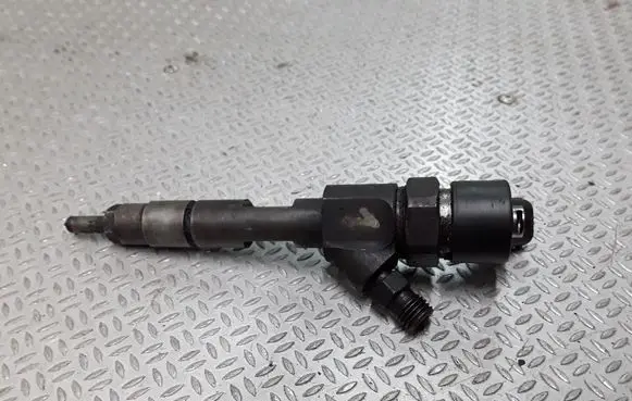 Renault Laguna II Fuel injector 7700111014