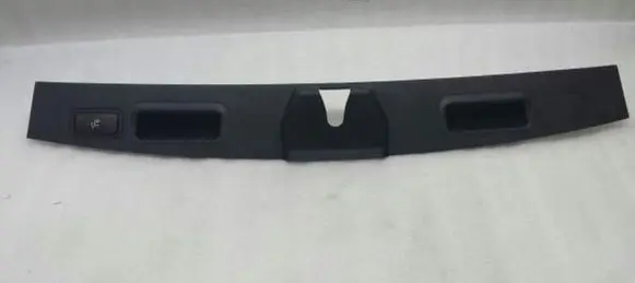 Mercedes-Benz ML W164 Tailgate trim A1647400030