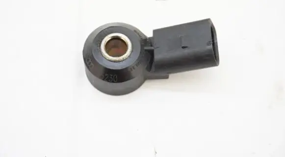Volkswagen Golf Plus Detonation knock sensor 030905377C