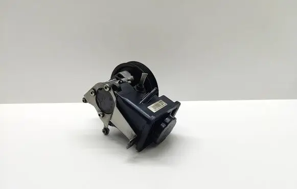 BMW 5 E60 E61 Power steering pump 7693974 7693974101 6760956010