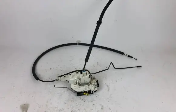 Maserati Levante Front door lock 670101183 130716
