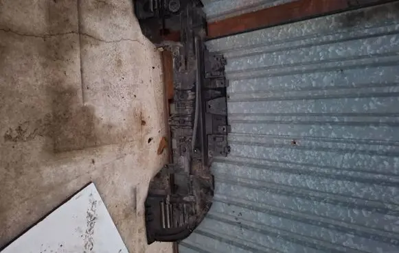 Front bumper skid plate/under tray