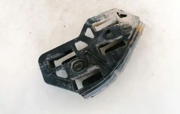 Volkswagen Polo IV 9N3 Front bumper mounting bracket