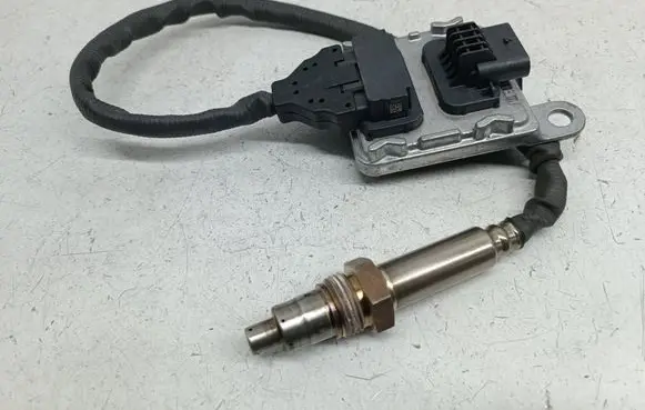Mercedes-Benz GLC X253 C253 Lambda probe sensor A0009050914 0009050914