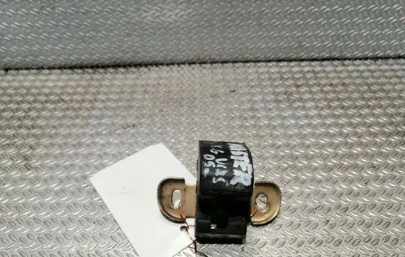 Loading door lock