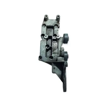Volvo S60 Generator/alternator bracket 8642196