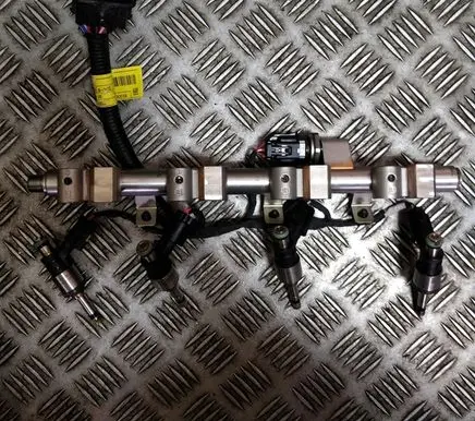 Fuel injectors set