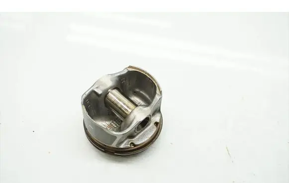 Mercedes-Benz A W176 Piston 