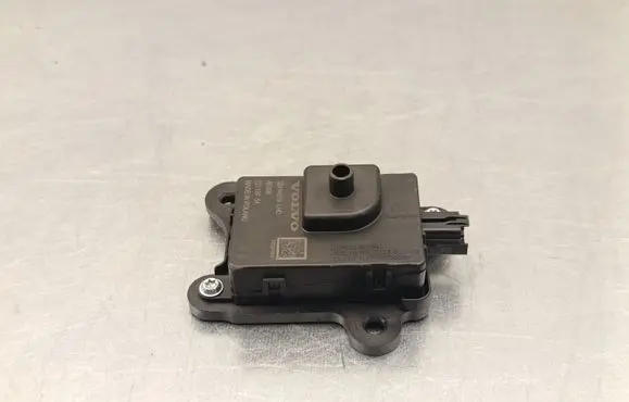 Volvo XC40 Air conditioning (A/C) pressure sensor 32414919