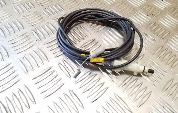 Toyota Previa (XR30, XR40) II Fuel cap flap release cable 