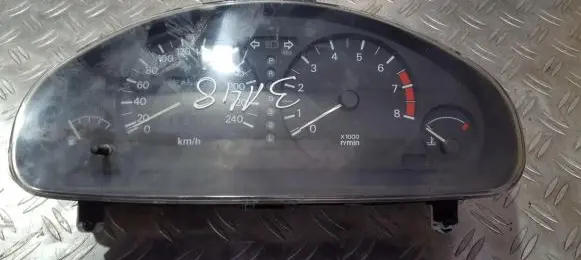 Mitsubishi Carisma Speedometer (instrument cluster)