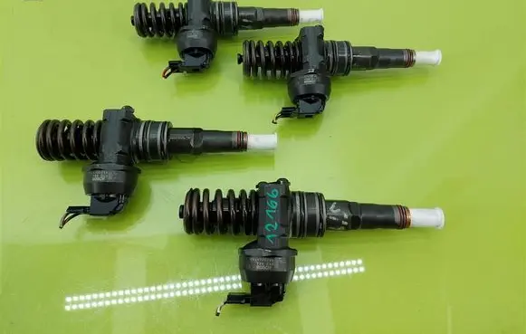 Audi A4 S4 B6 8E 8H Fuel injectors set 0414720216