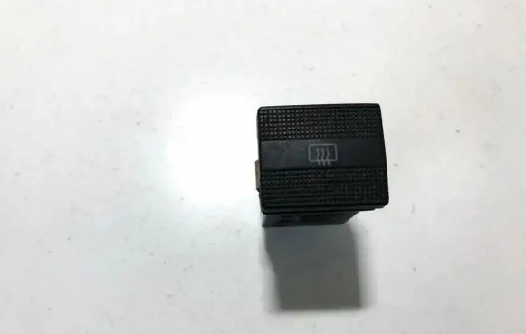 Volkswagen Golf III Windscreen/window heater switch 1h0959621