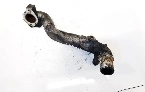 Engine coolant pipe/hose