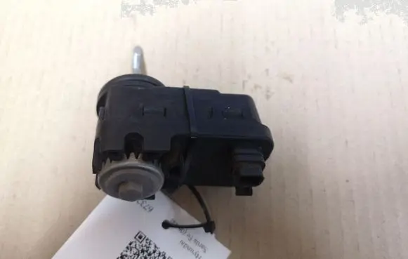 Hyundai Santa Fe Headlight level adjustment motor 56BG31