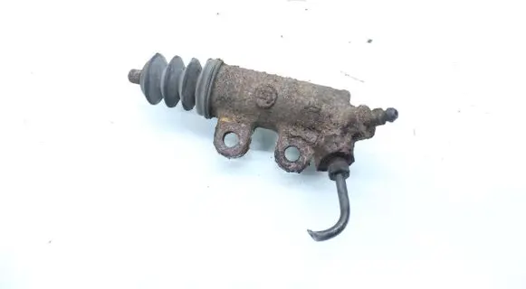 Toyota Corolla Verso AR10 Clutch slave cylinder 