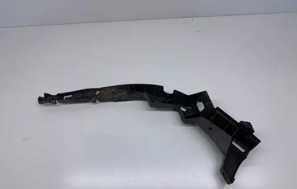 Volkswagen PASSAT B5 Front bumper mounting bracket 3B0807050 3B0807050C