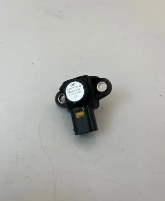 Mercedes-Benz Vito Viano W639 Air pressure sensor A0061531528 08091737A3 0261230144