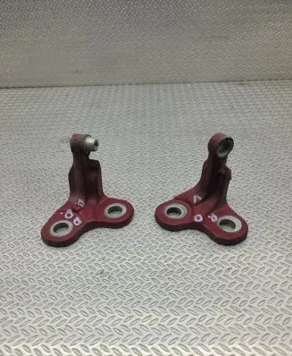 Jaguar XE Front door hinge set CPLA228A64AD CPLA228A66AC