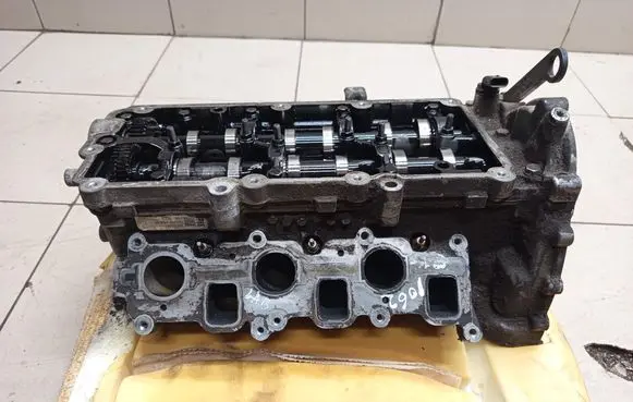 Audi A6 Allroad C6 Engine head 0594B 1059354BF