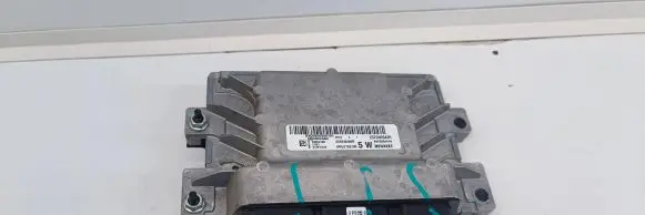 Dacia Spring Engine control unit/module 237D40543R 237D40288R EMS3180